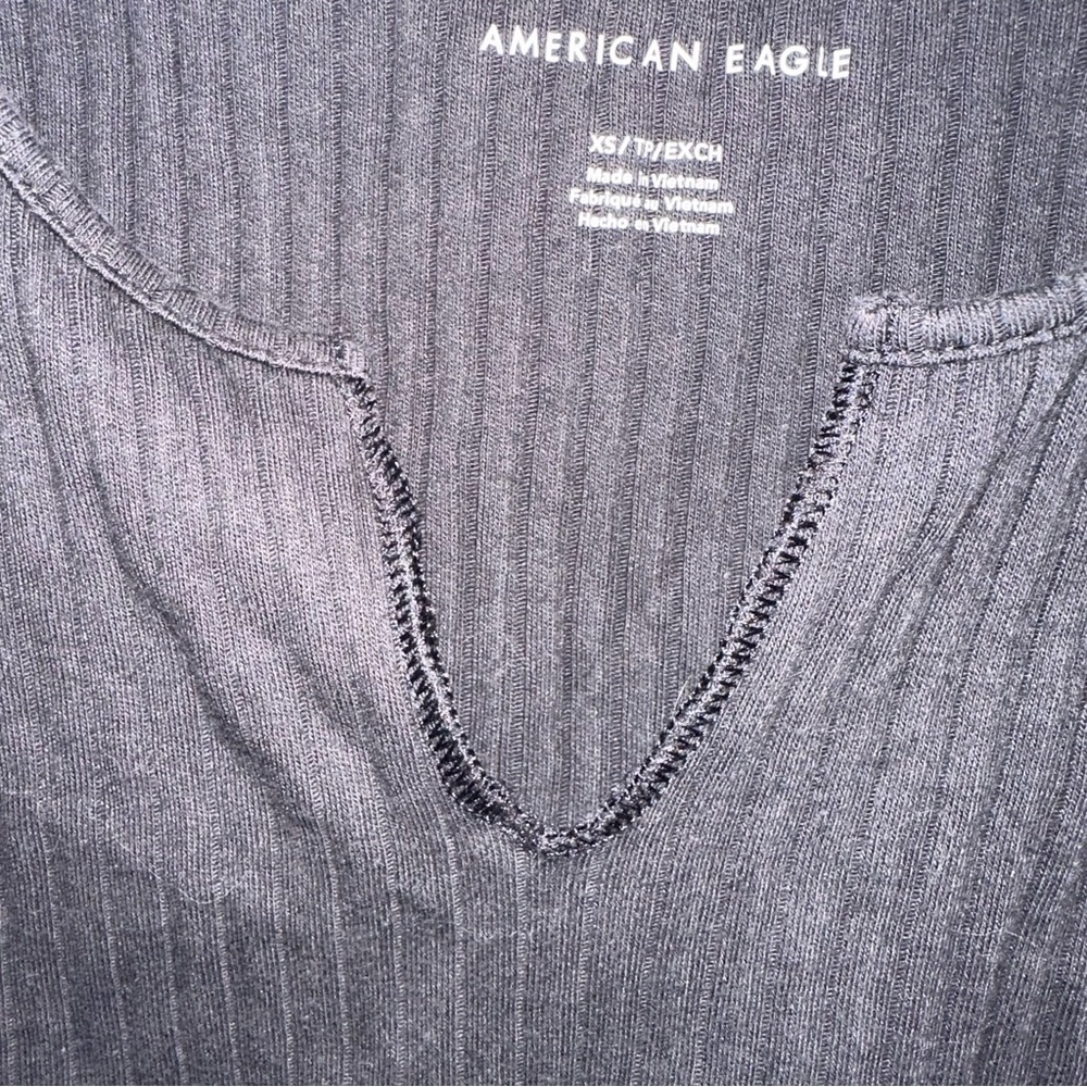 Dark Gray Ribbed Cropped Tank Top - Picture 4 of 7